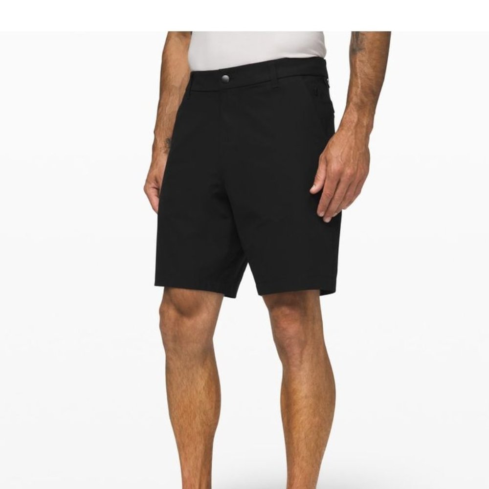 GENUINE RARE MEN'S LULULEMON COMMISSION FLAT FRONT BLACK SHORTS SIZE 34